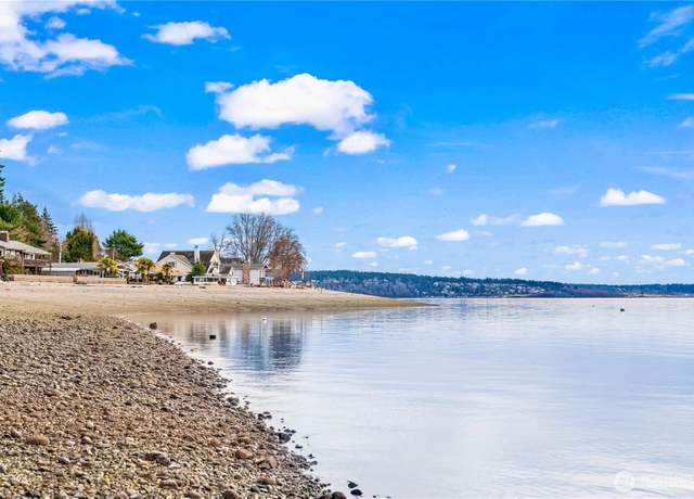 Property at 216 Point Fosdick Dr NW, Gig Harbor, WA 98335, 3 beds, 2.5 baths