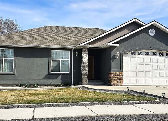 Property at 26 Ginkgo St S, Soap Lake, WA 98851, 3 beds, 2 baths