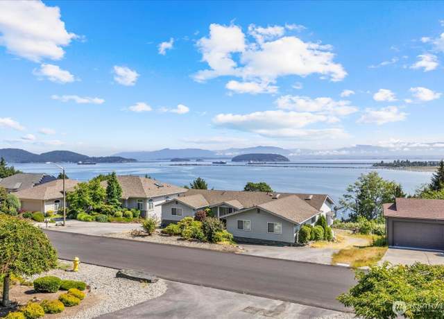 Property at 4216 Mitchell Dr, Anacortes, WA 98221, 3 beds, 3 baths