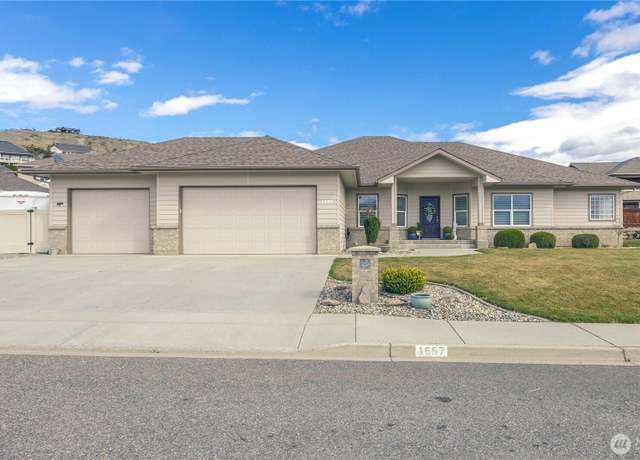 Property at 1557 Harrington Ln, East Wenatchee, WA 98802, 4 beds, 3 baths