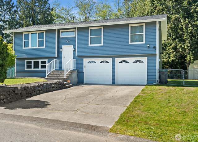 Property at 7025 Thebes St NE, Bremerton, WA 98311, 3 beds, 2 baths
