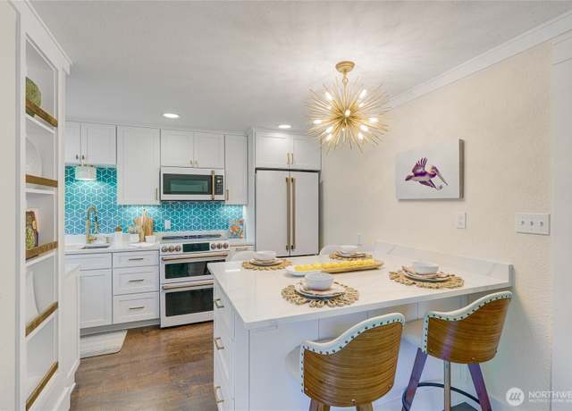 Property at 1410 48th St Unit A15, Seaview, WA 98644, 2 beds, 1 bath