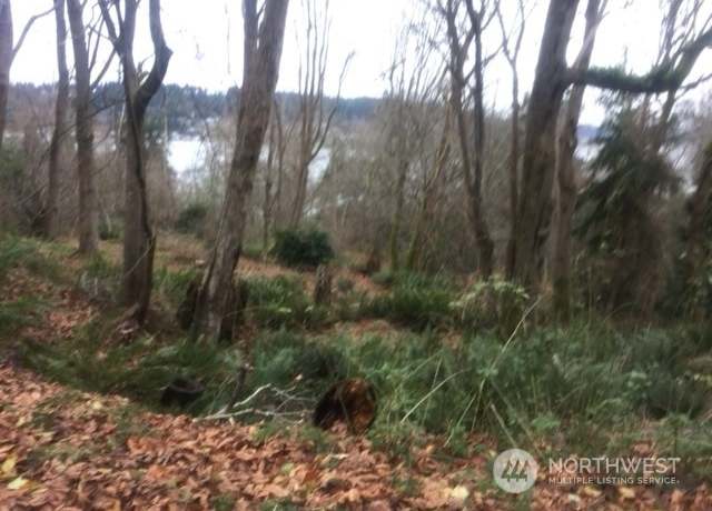 Property at 8119 Sand Dollar Ln, Clinton, WA 98236