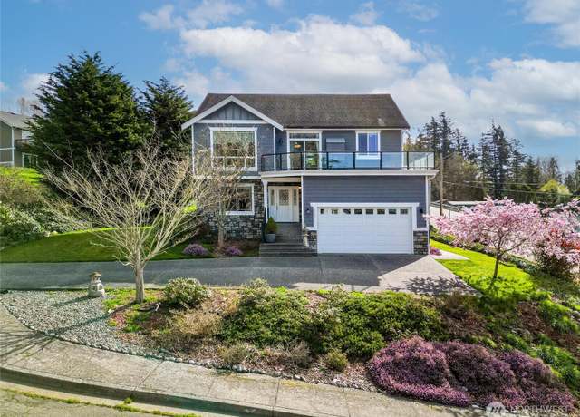 Property at 660 Parkside Pl, Blaine, WA 98230, 4 beds, 3 baths