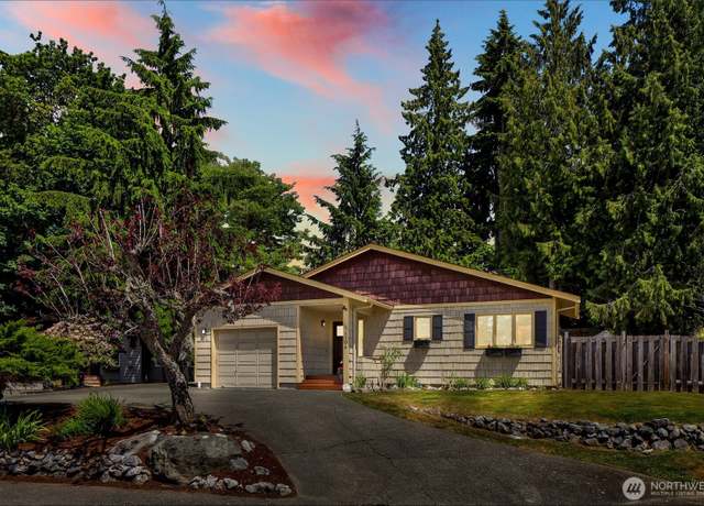 Property at 1106 Kenoyer Dr, Bellingham, WA 98229, 3 beds, 2 baths