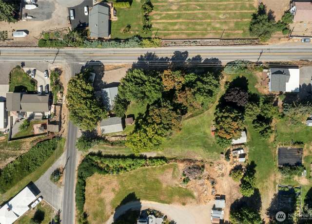 Property at 2301 NW Cascade Ave, East Wenatchee, WA 98802, 3 beds, 1 bath
