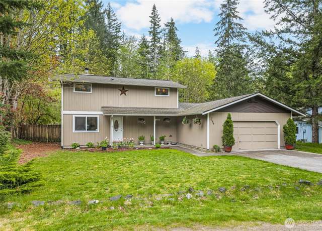 Property at 2560 SE Brookwood Dr, Port Orchard, WA 98367, 3 beds, 2.5 baths