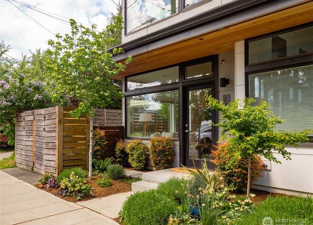 Property at 852 NE 89th St, Seattle, WA 98115, 2 beds, 1.5 baths