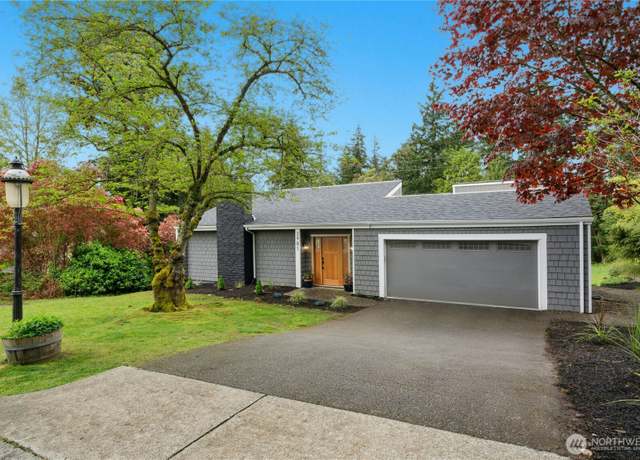 Property at 2901 124th Pl NE, Bellevue, WA 98005, 5 beds, 3 baths