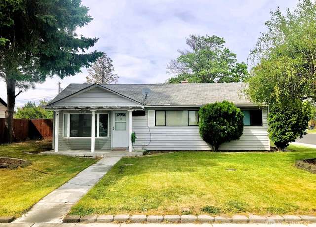 Property at 953 E Ash St, Othello, WA 99344, 3 beds, 1.5 baths