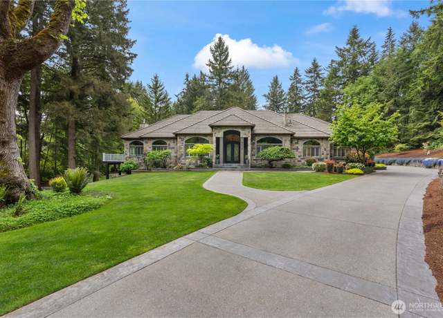 Property at 8218 54th St NW, Gig Harbor, WA 98335, 4 beds, 3.5 baths