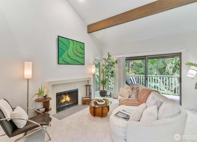 Property at 3901 108th Ave NE Unit B301, Bellevue, WA 98004, 2 beds, 1.5 baths