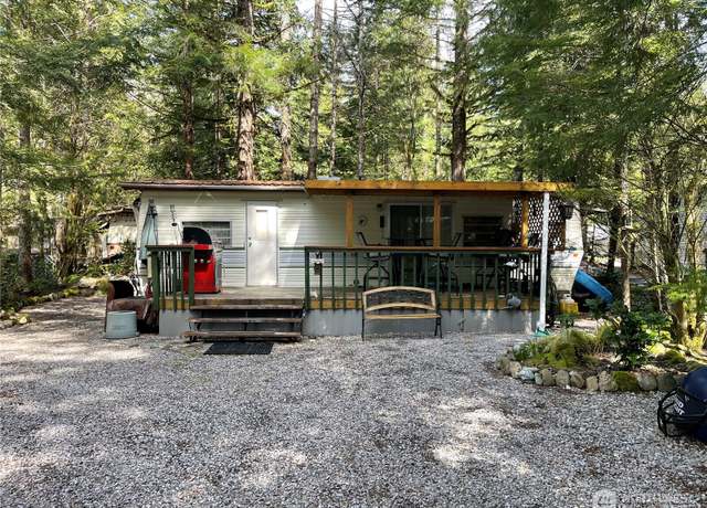 Property at 21 Drial Loop, Deming, WA 98244, 1 bed, 1 bath