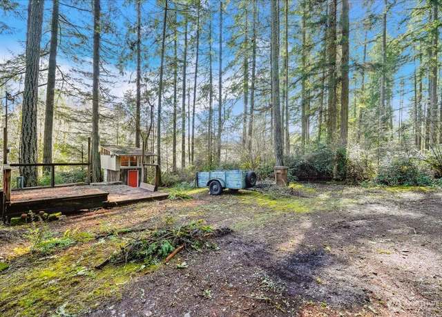 Property at 10213 Edgewood Dr, Anderson Island, WA 98303