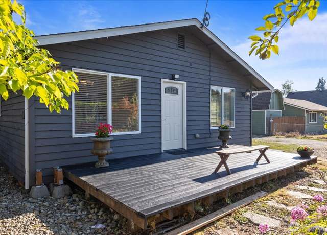 Property at 908 85th St E, Tacoma, WA 98445, 3 beds, 2.5 baths