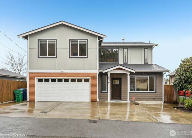 Property at 8236 S 116th St, Seattle, WA 98178, 4 beds, 2.5 baths