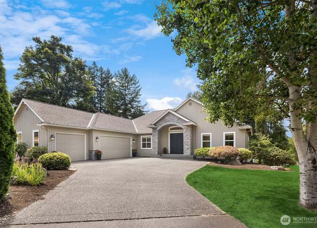Property at 12101 194th Ave NE, Redmond, WA 98053, 4 beds, 3.5 baths