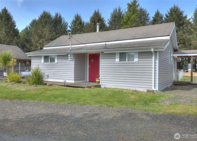 Property at 77 Oyehut Rd, Hoquiam, WA 98550, 2 beds, 1 bath