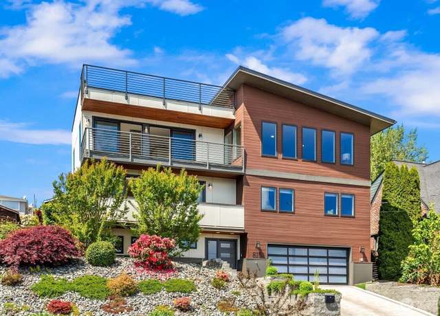 Property at 815 33rd Ave S, Seattle, WA 98144, 5 beds, 3.5 baths