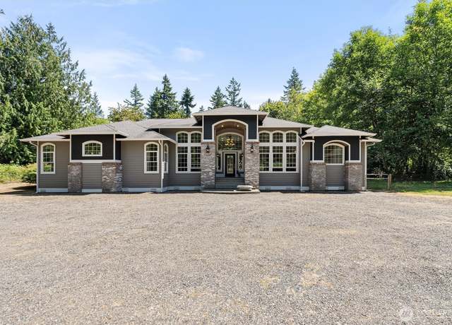 Property at 14725 70th Ave NW, Stanwood, WA 98292, 4 beds, 2.5 baths