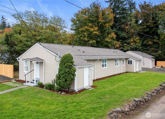 Property at 221 Elm St, Bremerton, WA 98310, 9 beds, 3 baths