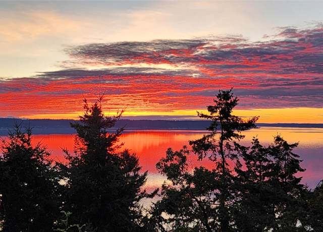 Property at 971 Rockaway Ln, Camano Island, WA 98282, 2 beds, 2.5 baths