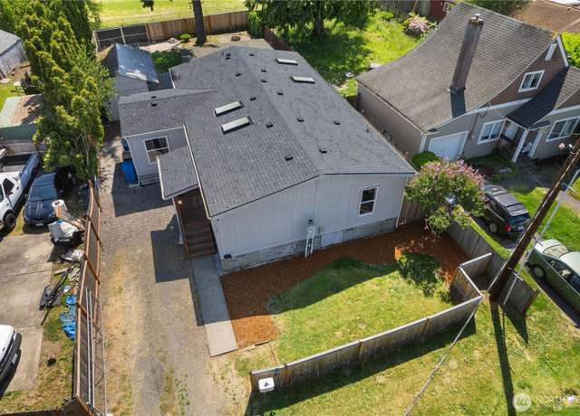 Property at 526 S Diamond St, Centralia, WA 98531, 3 beds, 2 baths