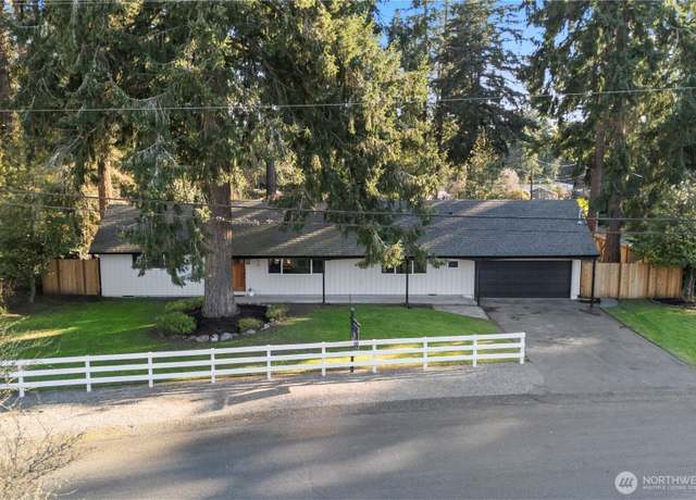 Property at 9224 Westmont Pl SW, Lakewood, WA 98498, 4 beds, 2 baths