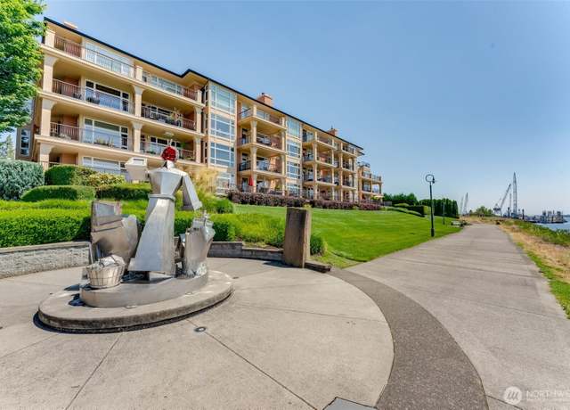Property at 2015 SE Columbia River Dr #320, Vancouver, WA 98661, 2 beds, 2 baths