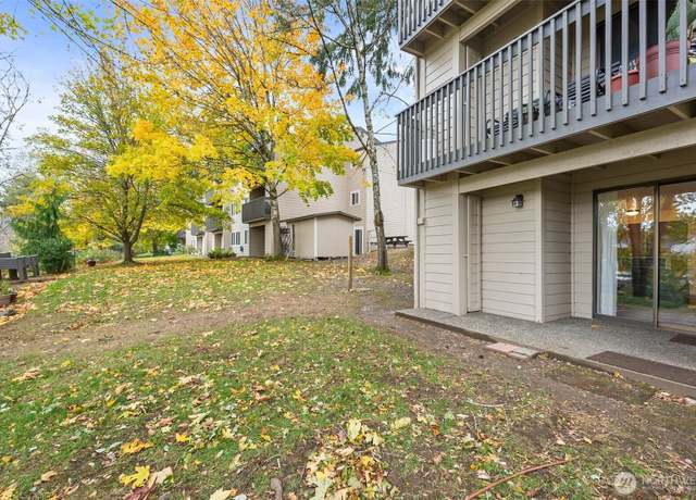 Property at 303 Kenyon St NW Unit 2D, Olympia, WA 98502, 2 beds, 2 baths