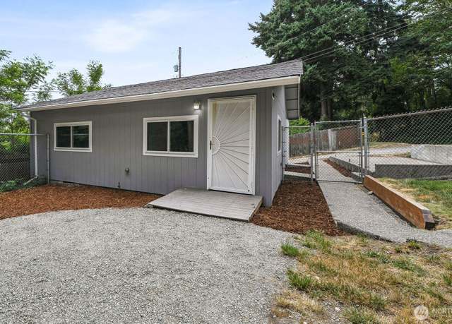 Property at 6402 S Stevens St, Tacoma, WA 98409, 2 beds, 1.5 baths