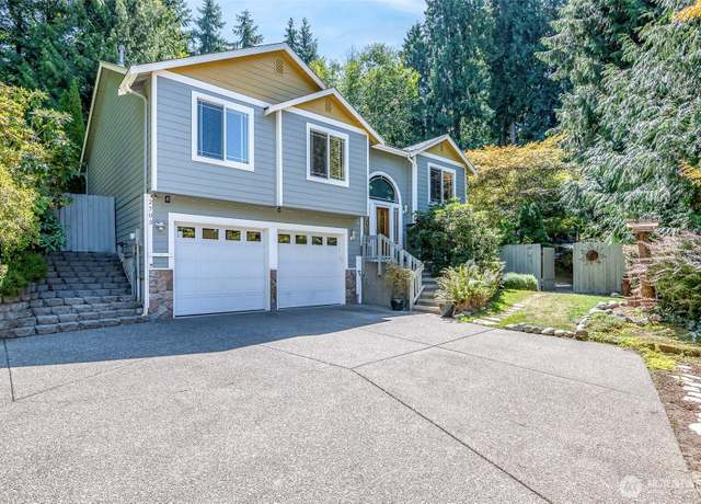 Property at 2703 5th St SW, Puyallup, WA 98373, 4 beds, 3 baths