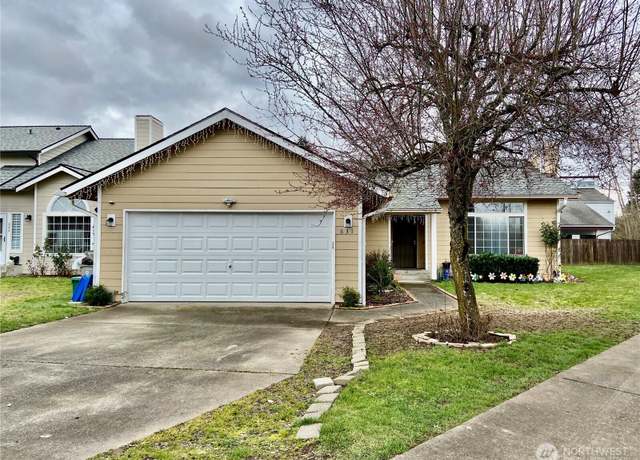 Property at 631 6th Ave S, Kent, WA 98032, 3 beds, 2 baths