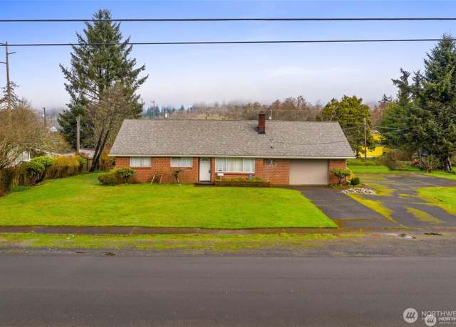 Property at 414 W Scott St, Aberdeen, WA 98520, 4 beds, 1.5 baths