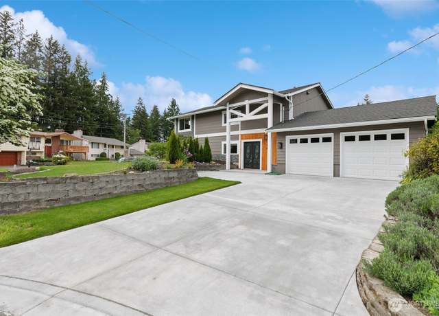 Property at 136 145th Ave NE, Bellevue, WA 98007, 4 beds, 2.5 baths