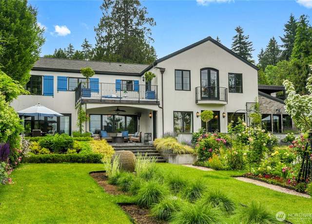 Property at 13407 Holmes Point Dr NE, Kirkland, WA 98034, 4 beds, 3.5 baths