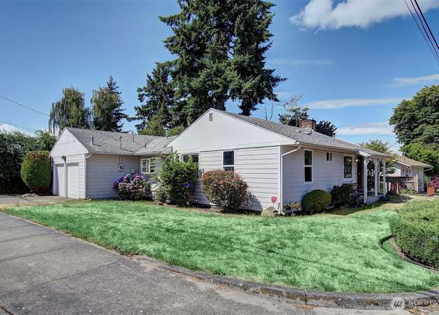 Property at 3121 E McLoughlin Blvd, Vancouver, WA 98661, 2 beds, 1 bath