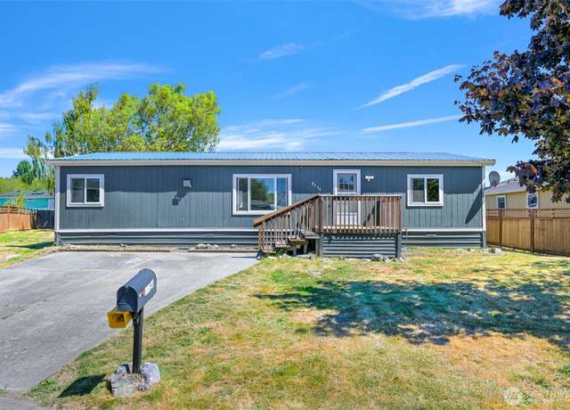 Property at 8356 Seawan Pl, Blaine, WA 98230, 3 beds, 2 baths