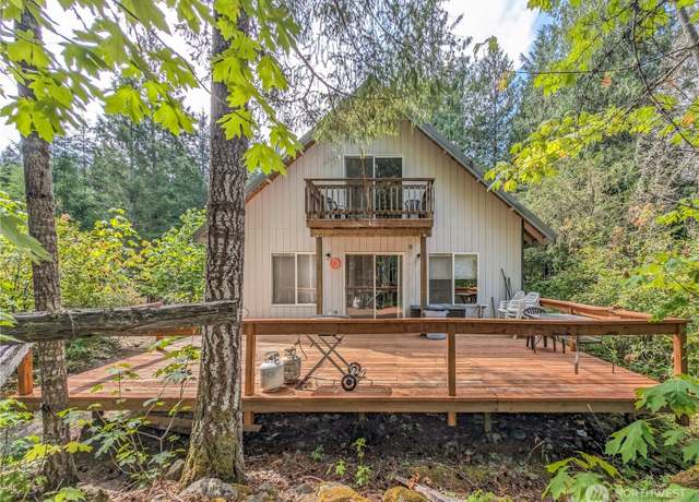 Property at 103 Butter Creek Ln, Packwood, WA 98361, 3 beds, 2 baths