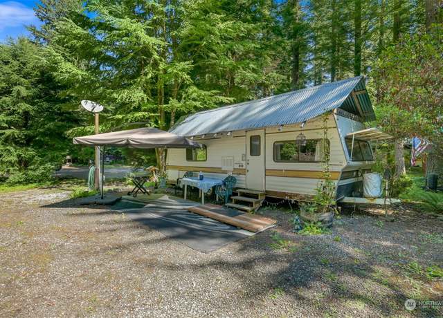 Property at 3013 Tower Rd, Maple Falls, WA 98266, 3 beds, 1 bath