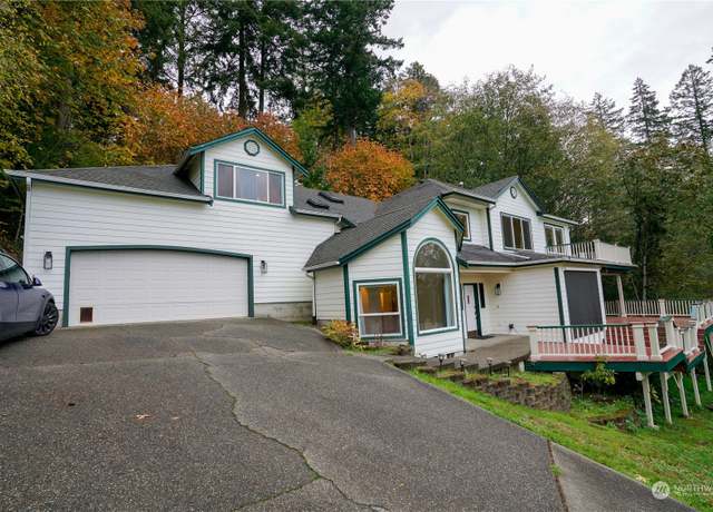 Property at 2925 Shawnee Dr NW, Gig Harbor, WA 98335, 3 beds, 2.5 baths