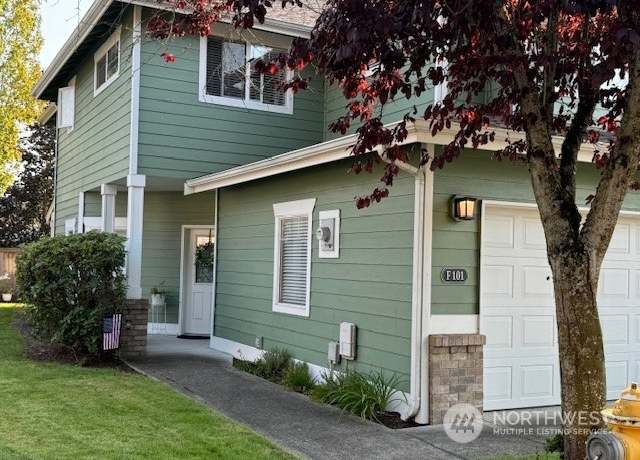 Property at 10700 SE 260th St Unit F101, Kent, WA 98030, 3 beds, 2.5 baths
