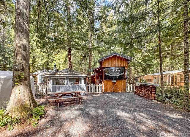Property at 97 Riverside Dr, Deming, WA 98244, 1 bed, 1.5 baths