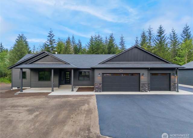 Property at 3435 Everette Ln N, Centralia, WA 98531, 3 beds, 2.5 baths