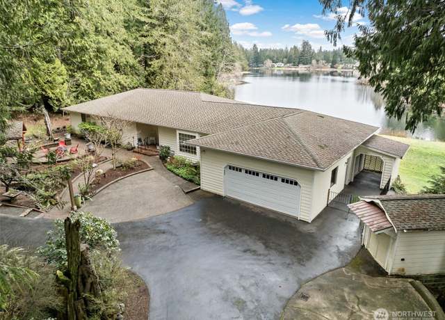 Property at 40 E Westlake Dr N, Allyn, WA 98524, 3 beds, 2.5 baths
