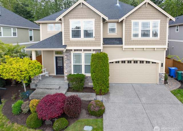 Property at 723 S 37th St, Renton, WA 98055, 4 beds, 2.5 baths