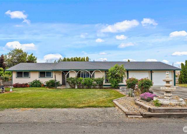Property at 230 W Blossom Dr, Moxee, WA 98936, 4 beds, 1 bath