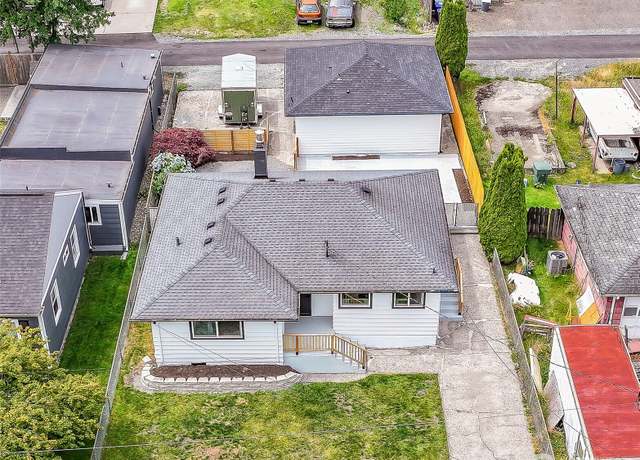 Property at 6218 Rockefeller Ave, Everett, WA 98203, 2 beds, 1 bath