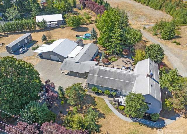 Property at 4712 Brookdale RD Rd E, Tacoma, WA 98446, 3 beds, 3.5 baths