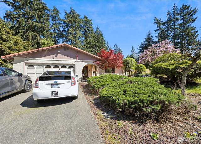 Property at 9939 63rd Avenue Ct E, Puyallup, WA 98373, 3 beds, 2 baths
